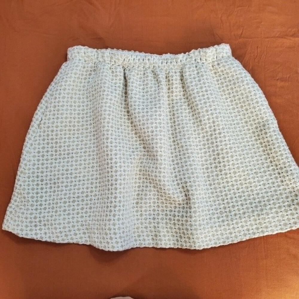 QMack Tweed Mini Skirt - Beige - Sz medium - Perfect for Fall 🍁 Wool Blend